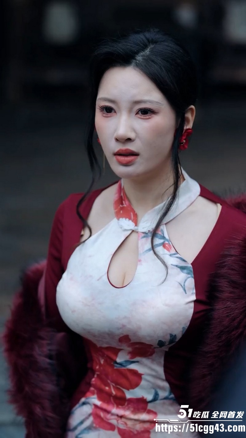 擦边短剧全村都说我老婆太迷人全集 5