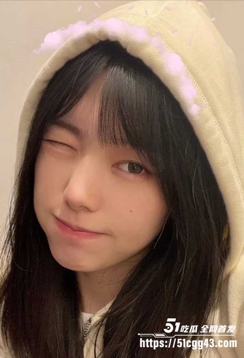 清纯南京女大露脸道具自慰私拍视频流出2拷贝