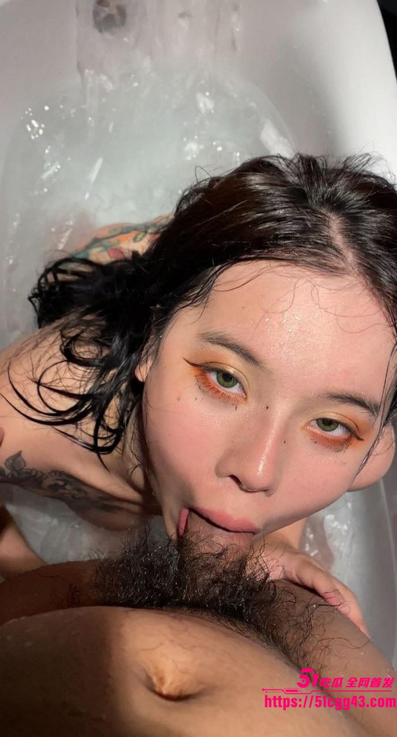 上海风骚少妇 林子怡 出轨自拍 1