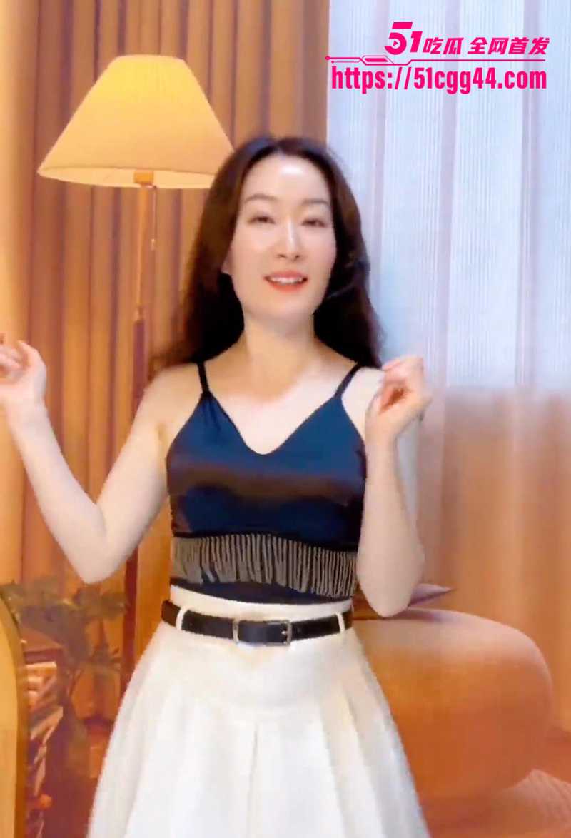 抖音少妇人妻属属自慰视频流出 3 拷贝