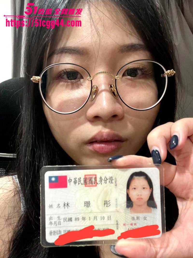 台湾高颜值反差婊 林璟彤 不雅视频曝光 清纯外表下变身骚御女多姿势狂干到眼神迷离