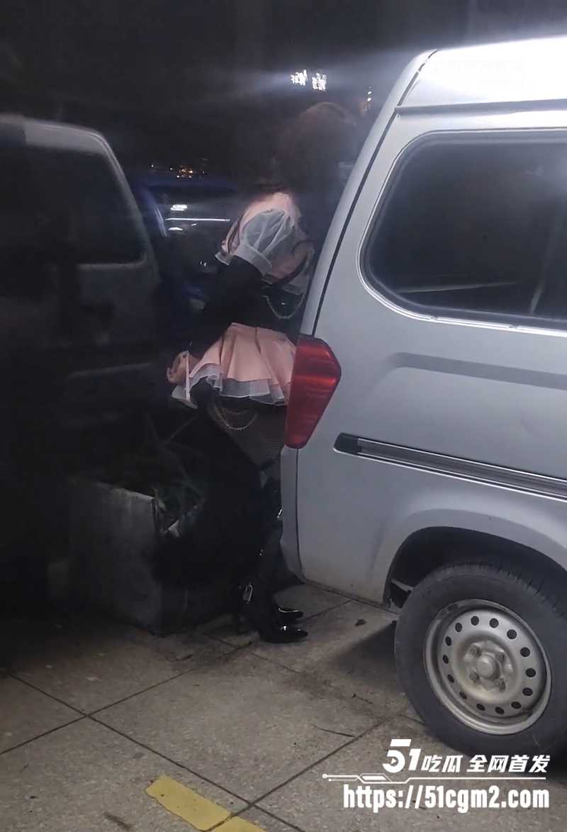 瓜友夜遇做任务的性奴怼脸狂拍视频流出3拷贝