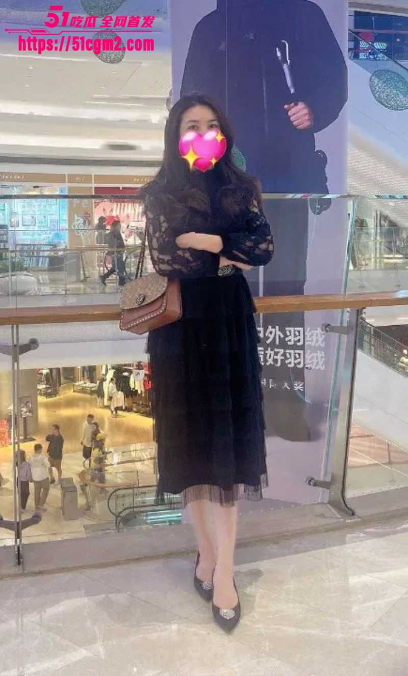 离异少妇约炮视频泄露 多情骚母狗性欲旺盛与炮友大战三百回合 多道具抽插痒逼全程浪叫不停