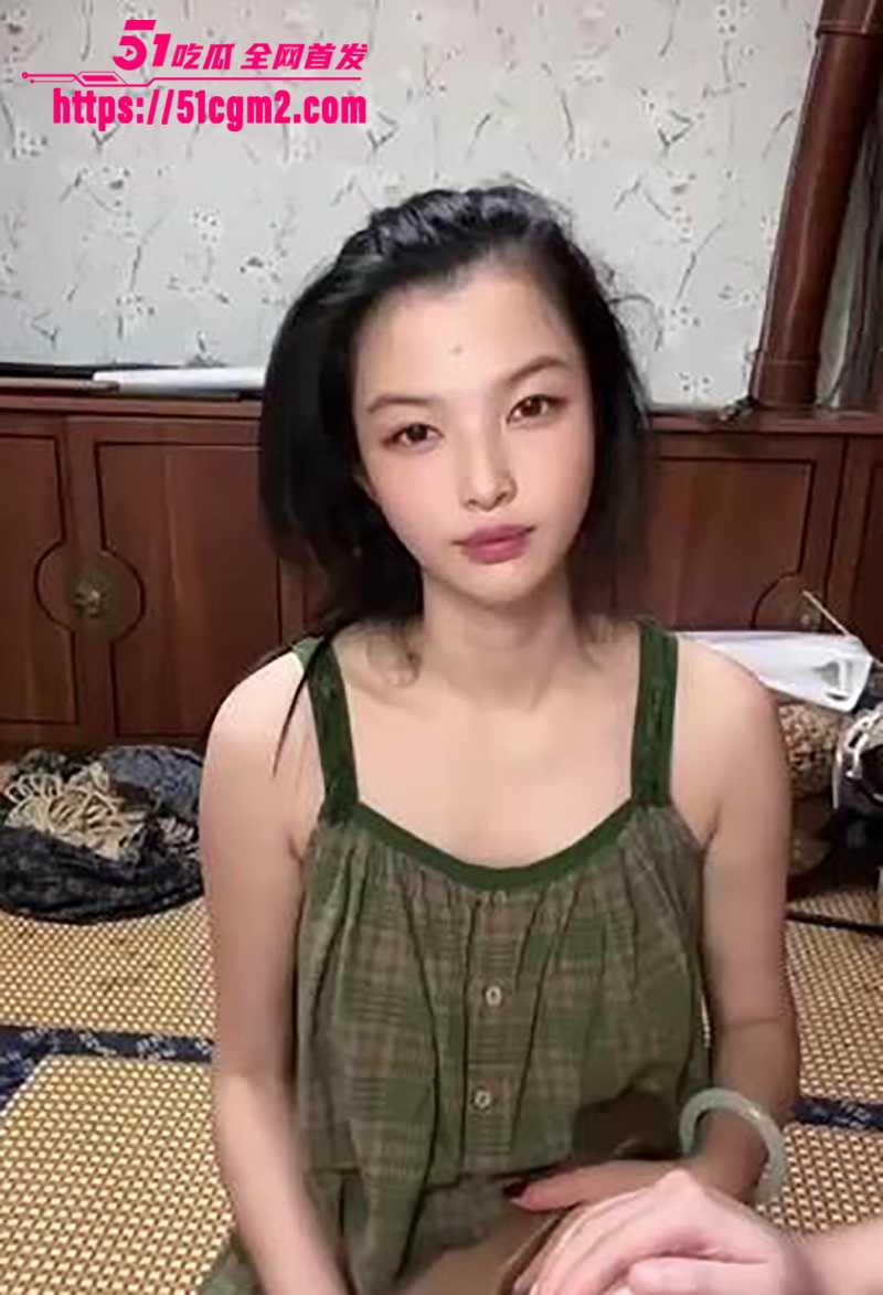 调教女王王竹子分享如果养成一个听话乖巧的母狗视频流出2拷贝