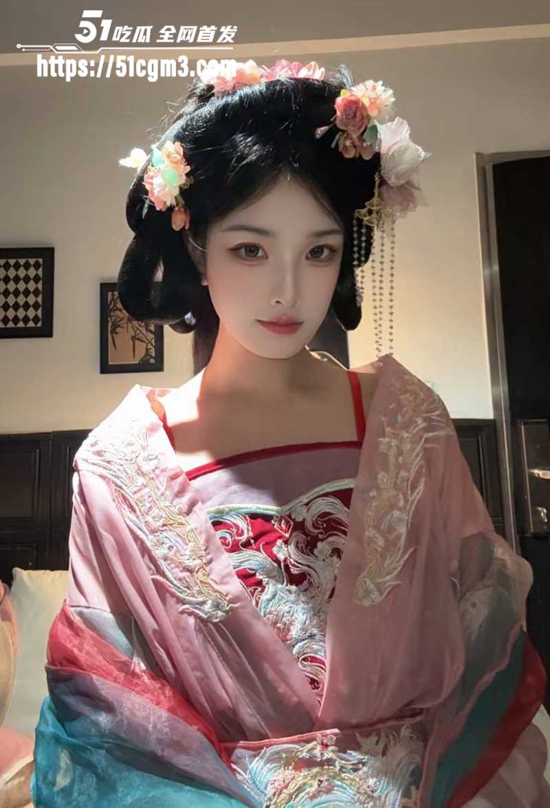 抖音清纯反差博主芊大尺度私拍视频流出5拷贝