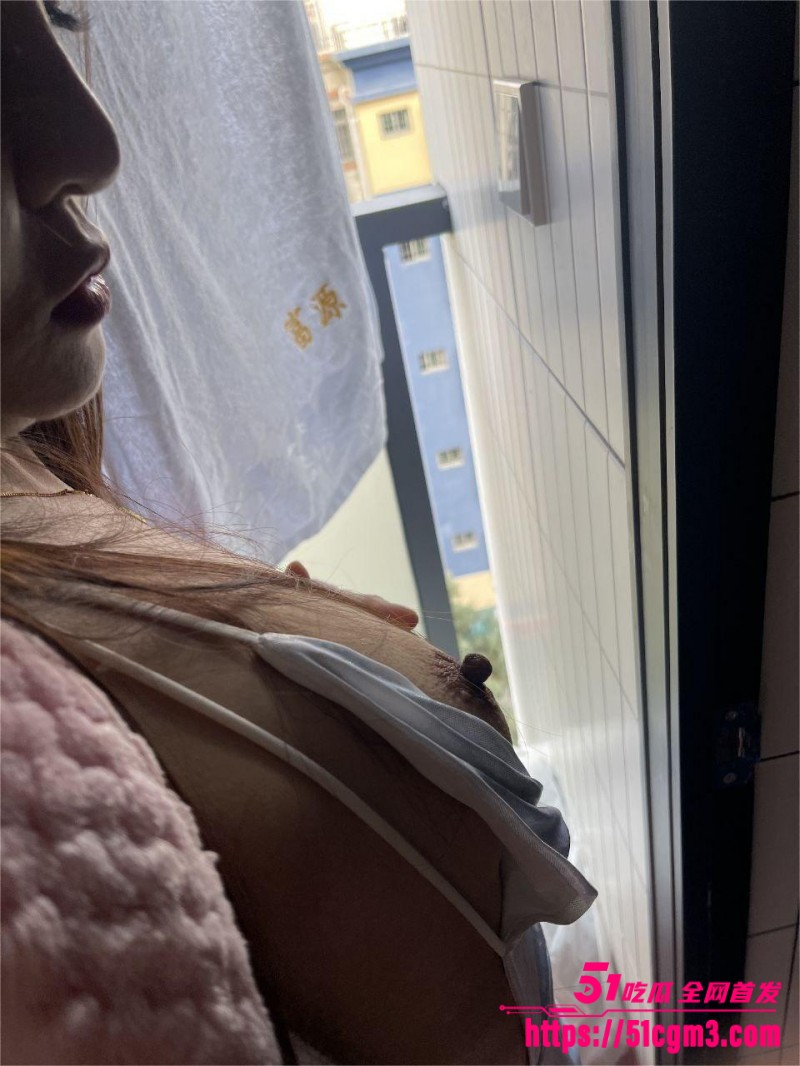 美艳绿帽淫妻独家性爱私拍流出 2