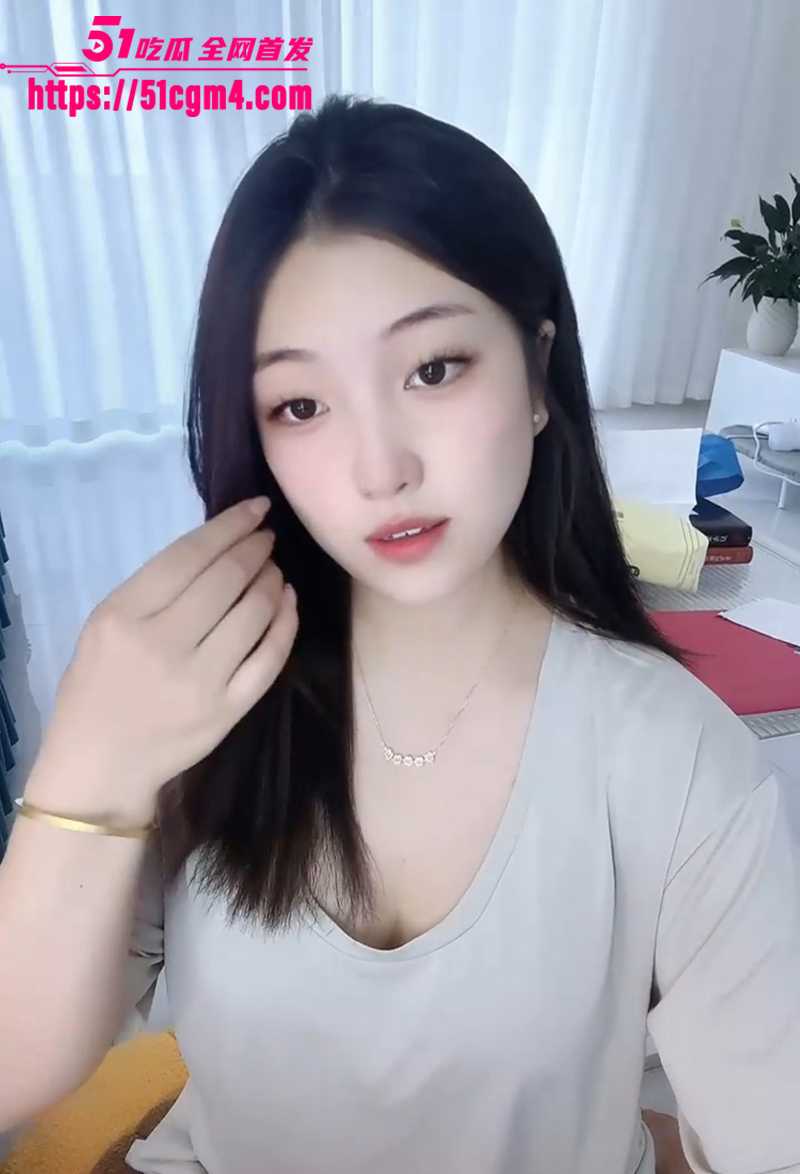 B站巨乳嫩妹奶油桃子提督反差漏点自慰福利视频全曝光2拷贝