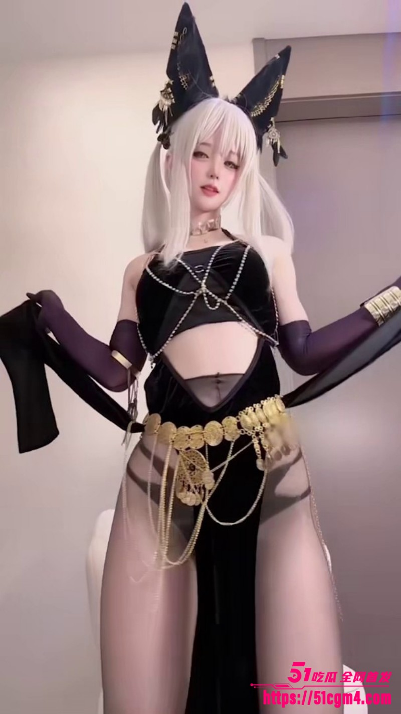 萝莉福利姬 喵帕斯 性感埃及猫写真 油亮黑丝搭配制服勾勒性感曲线 面对镜头肆意扭动腰肢散发迷人魅力