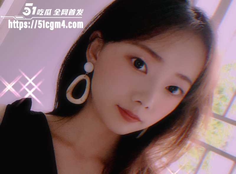 上海90后小仙女 黄菀琳 私密自拍疯传 母狗炮架后入教科书 你敢信这清纯脸蛋下藏着骚货本性？