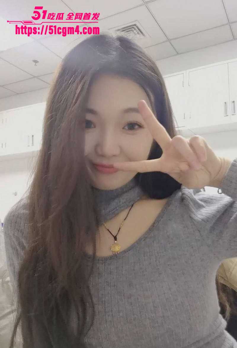 长沙科技大学嫩妹 夏婷婷 约炮淫片流出 骑乘位摇奶摆臀妩媚至极 露脸被干秒变高潮机器！