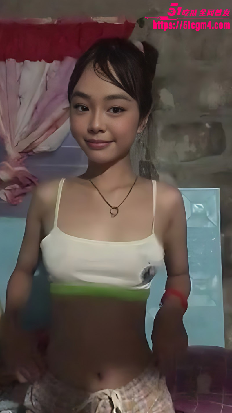 印尼精神小妹卫生间洗澡自慰视频 大奶子晃动身材顶到炸 手指抠逼猛插 撅臀掰逼完美展示 尺度爆表！