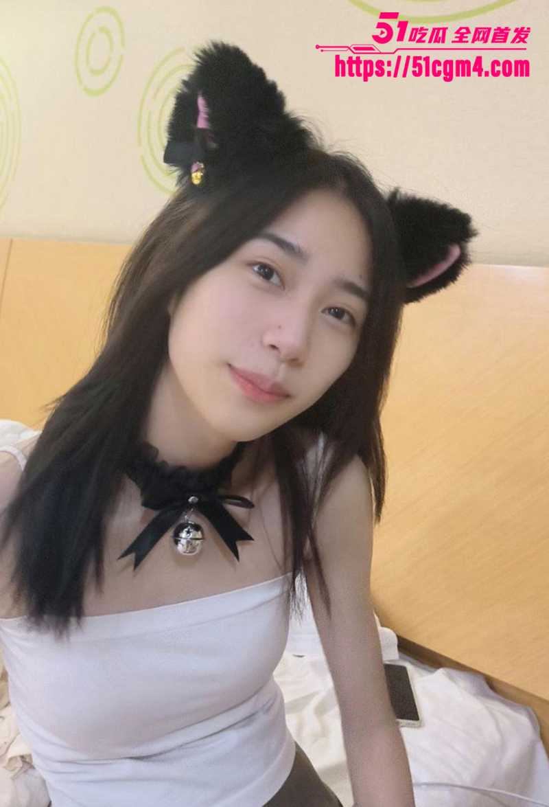 女神级甜妹约炮视频 细腰翘臀奶子超正 被无套后入狂操 肉臀啪啪炸响 浪叫失控反差爆表！