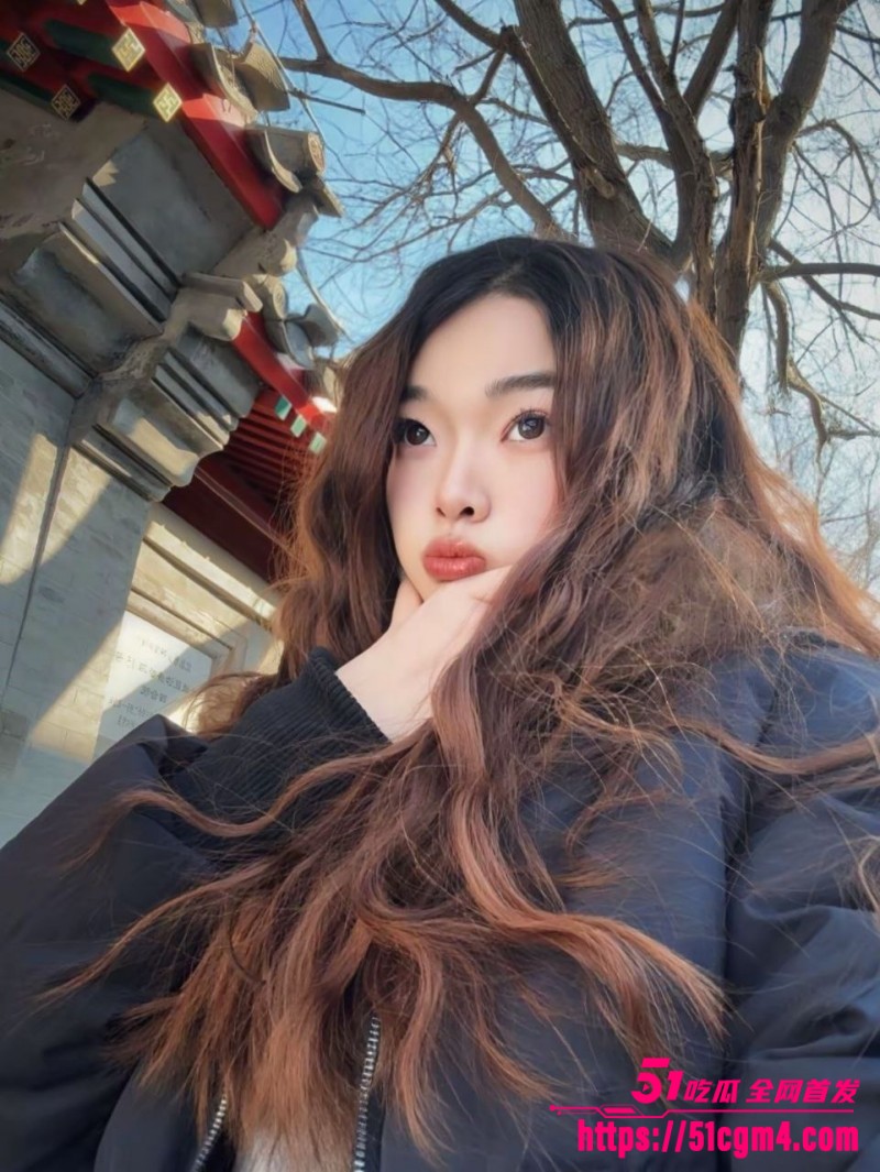 湖南精神小妹刘娜遭社会大哥曝光淫荡私拍 1watermarked