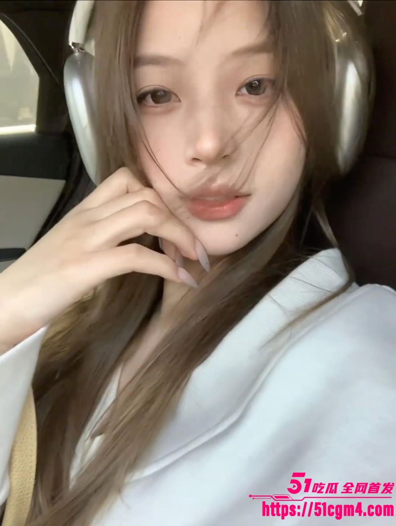 推特骚母狗Amber0281213合集曝光 4