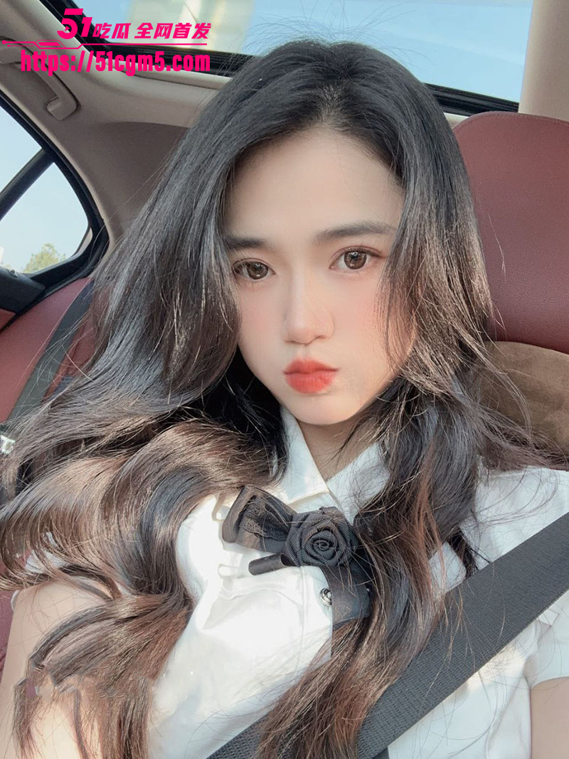 高颜值保险女销售 赵雅菲 为升职献身客户 黑丝玉足足交挑逗 后入打桩猛操超耐干 职场反差婊骚劲爆表！