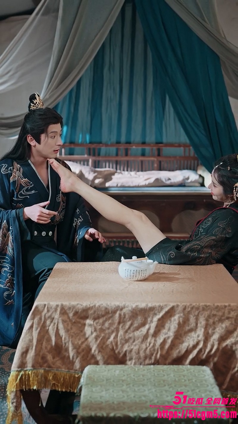 擦边短剧我隐居东宫太子妃她夜夜登门全集 4