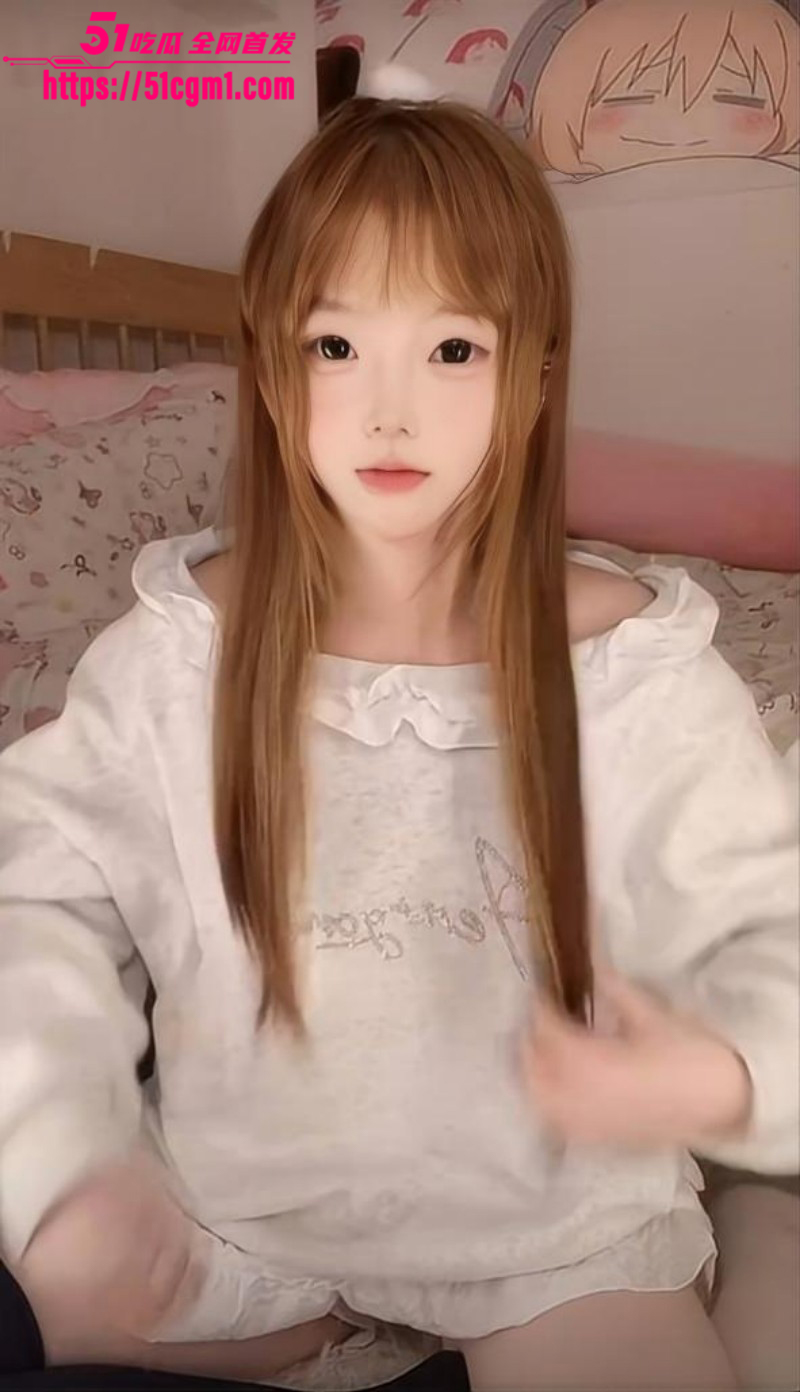 快手网红小鱼大王49秒漏奶视频07