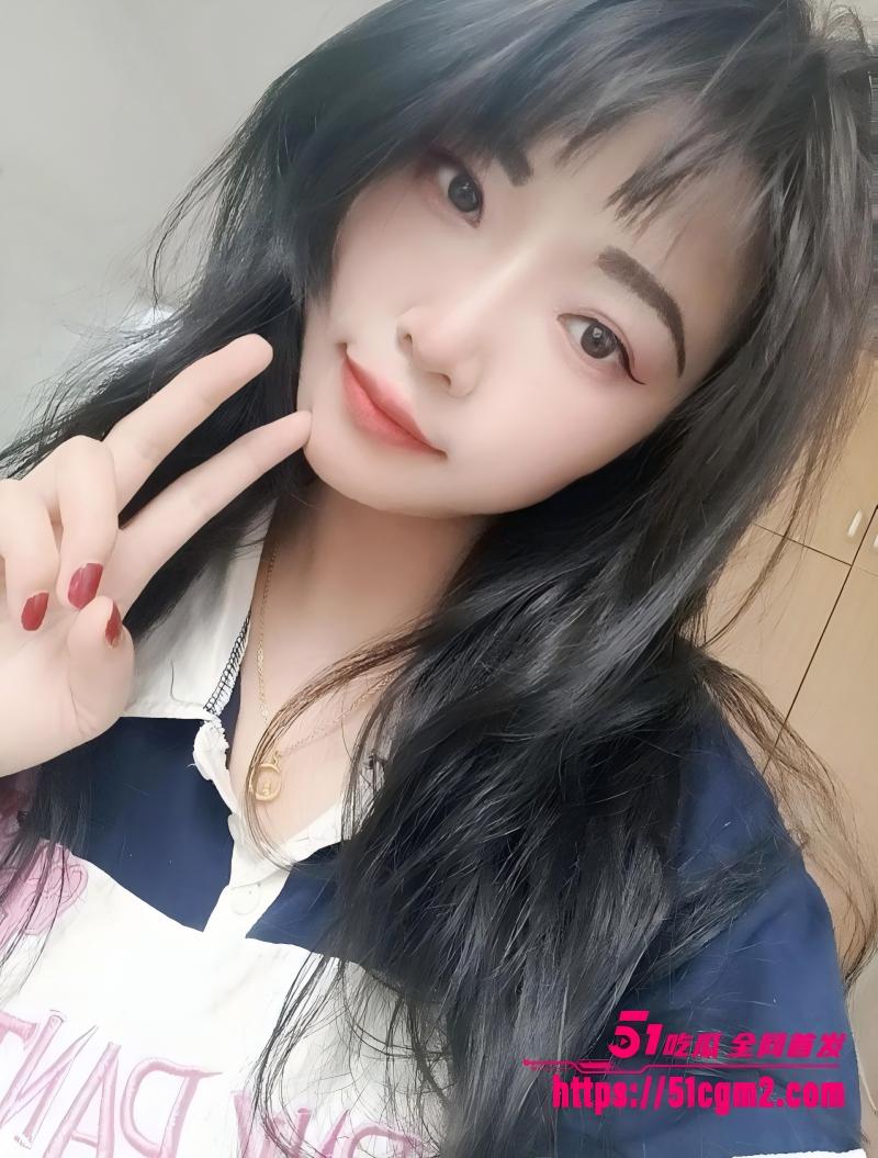 广东已婚母狗出轨猥琐男视频曝光 露脸深喉口交狂吞鸡巴 女上位骑乘猛摇榨精 端庄人妻沦为专属淫荡玩物！