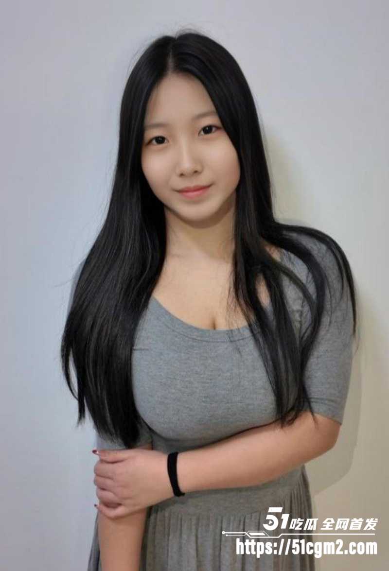广东大三学生妹艺术系美女吴洁被调教视频流出4拷贝
