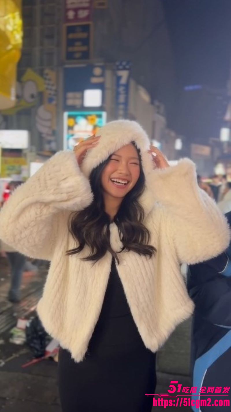成都大学 刘莎 口交做爱视频曝光 露脸贪婪舔大屌浪到骨髓 娇嫩身躯被猛操高潮抽搐！