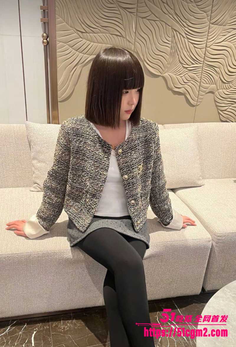 石家庄铁路学校精神小妹 郑惠芸 情侣私拍 给男友深喉一含到底 眼神迷离刮弄马眼 口技超绝！