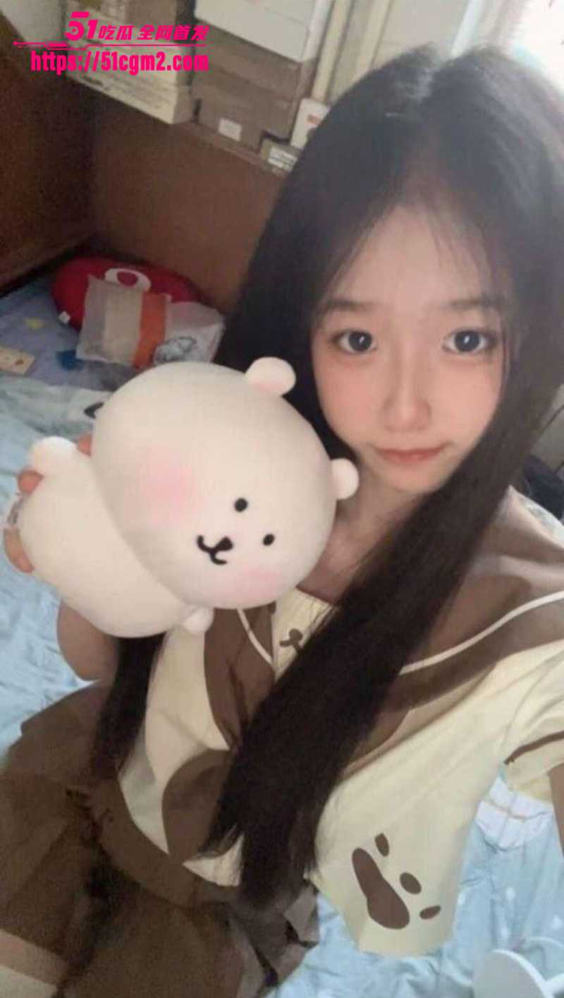 顶级颜值美少女 小苓 私人定制视频 镜头特写多道具自慰骚逼 淫水泛滥白浆四溢淫靡到极致