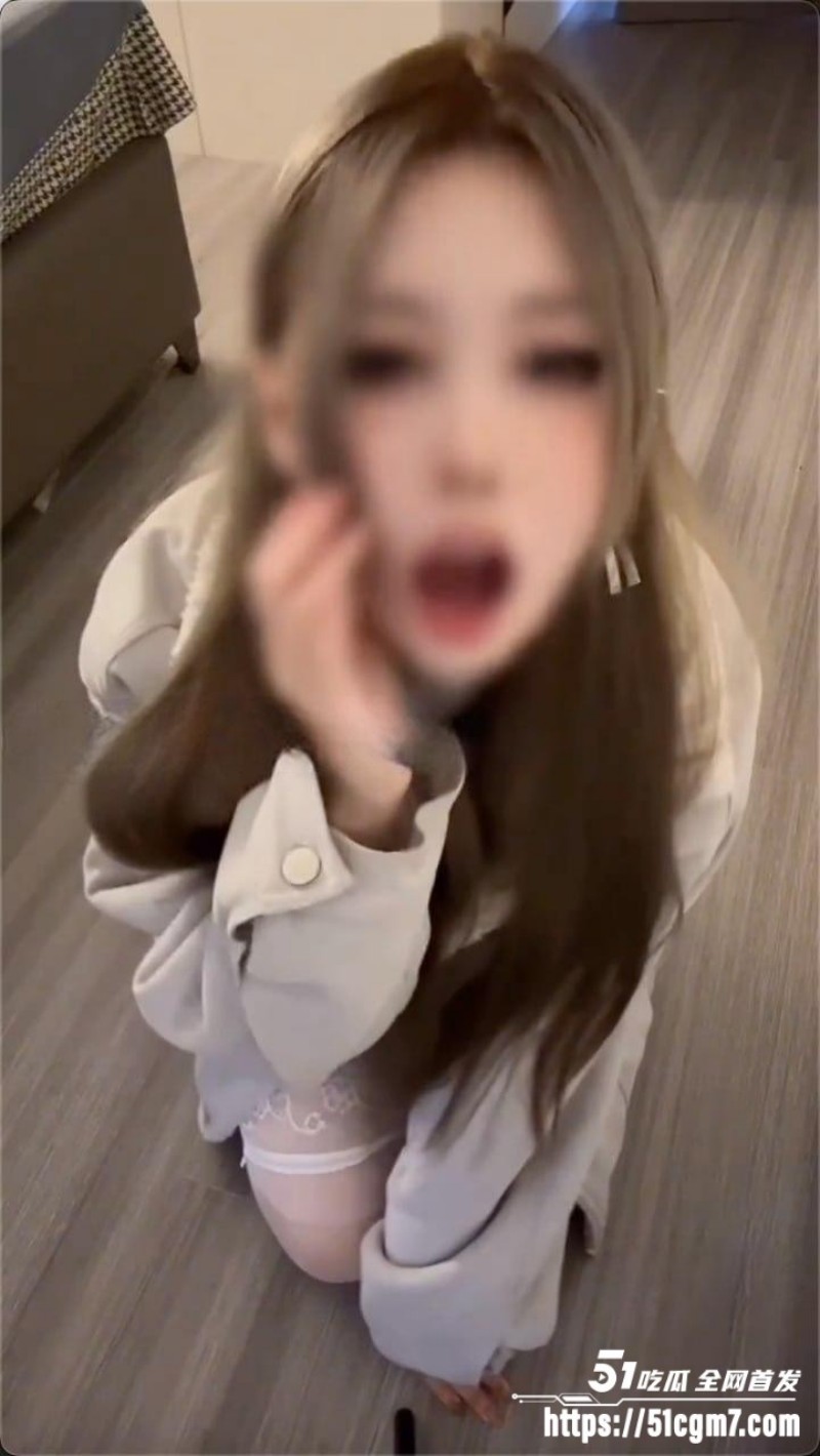 清纯福利姬 小鱼 母狗调教私拍 甜美少女沦为玩物跪地自慰掰穴展示 神情妩媚浪叫声此起彼伏