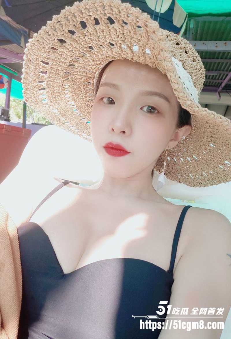 深圳美艳钢管舞老师 网调视频 金主专属玩物自拍发骚裸浴 手指还不停撩拨私处 彻底放飞自我！