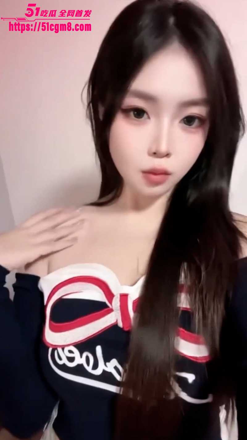 清远女护士 群P视频被曝光 口交服侍俩根大屌 骑乘后入多体位狂欢 全程露脸实录 上演淫乱肉欲盛宴！