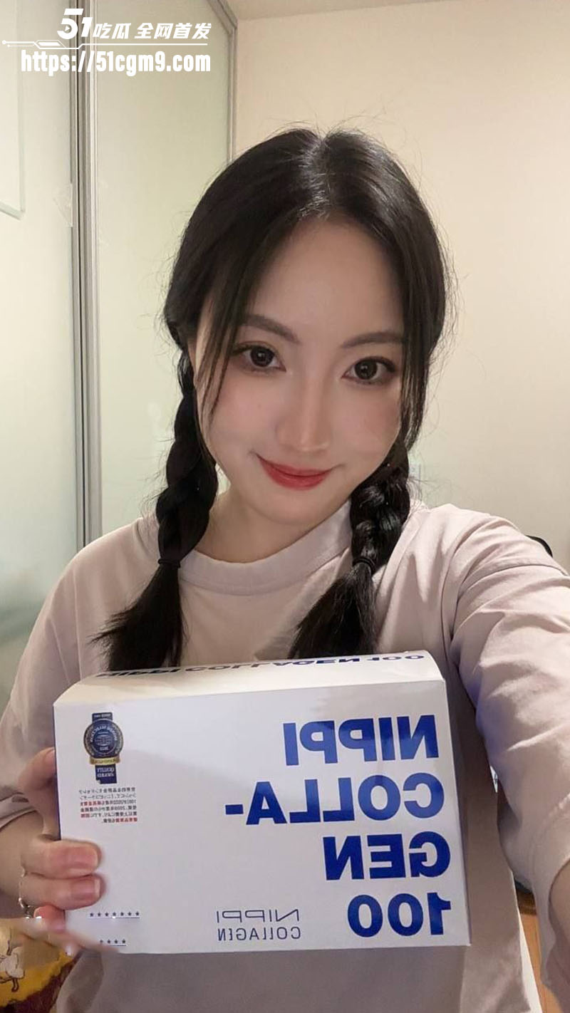 姨妈感气质韵味美少妇不雅私拍 白皙大奶乳头挤乳汁 小穴水多到泛滥 轻微抵抗欲擒故纵 玩开后彻底变性瘾母狗！
