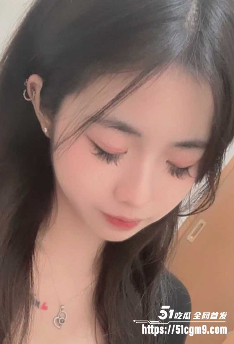 清纯甜美的19岁超可爱学生妹不雅视频曝光3拷贝