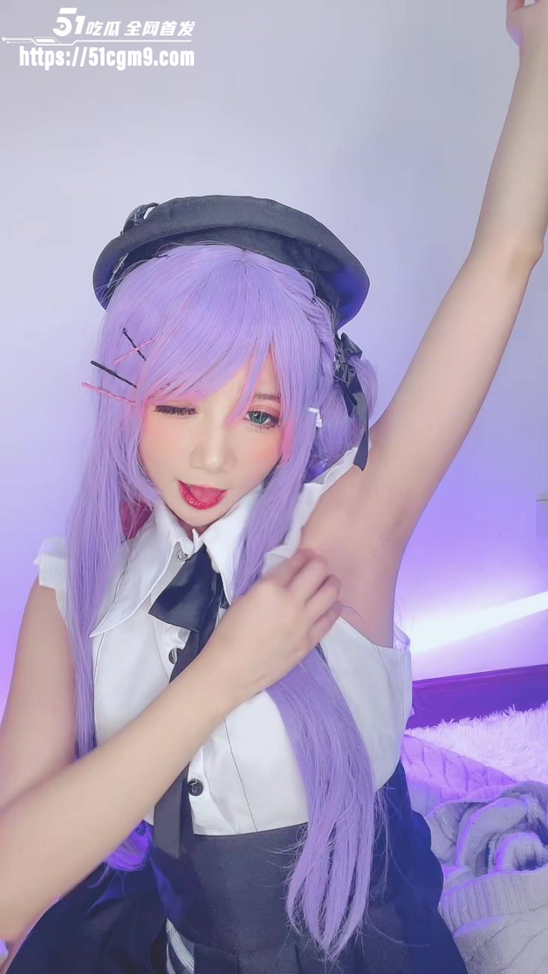 颜值福利姬 PoppaChan 化身Hololive 制服紧裹性感酮体扭动撩人 主动撅臀翘臀展示裙底风光 让人欲罢不能