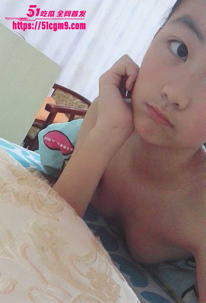 江西科技大学大三萝莉甜妹李煊自拍自慰视频曝光5拷贝