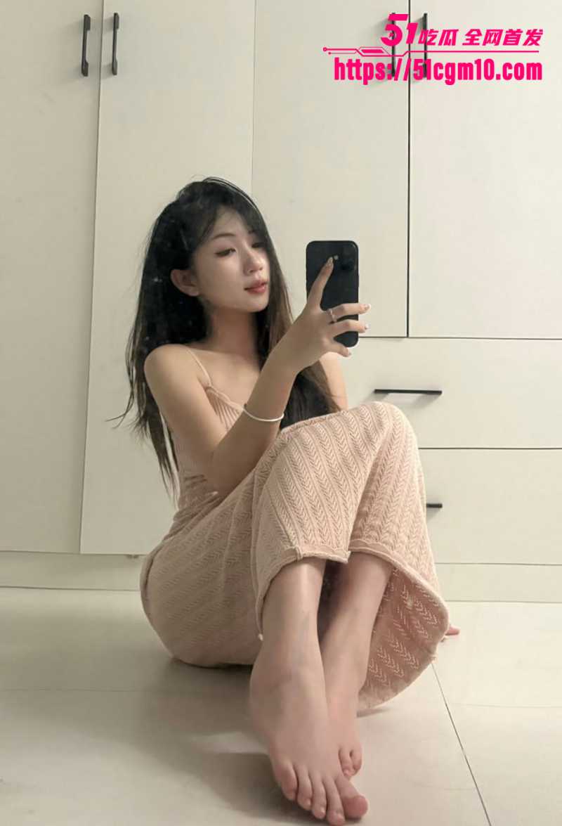 杭州纯美网红 宁云 黑料实锤 表面卖萌玉女吸粉无数 背地爬金主龙床口塞堵嘴骑乘狂榨精 私拍视频泄露人设崩塌