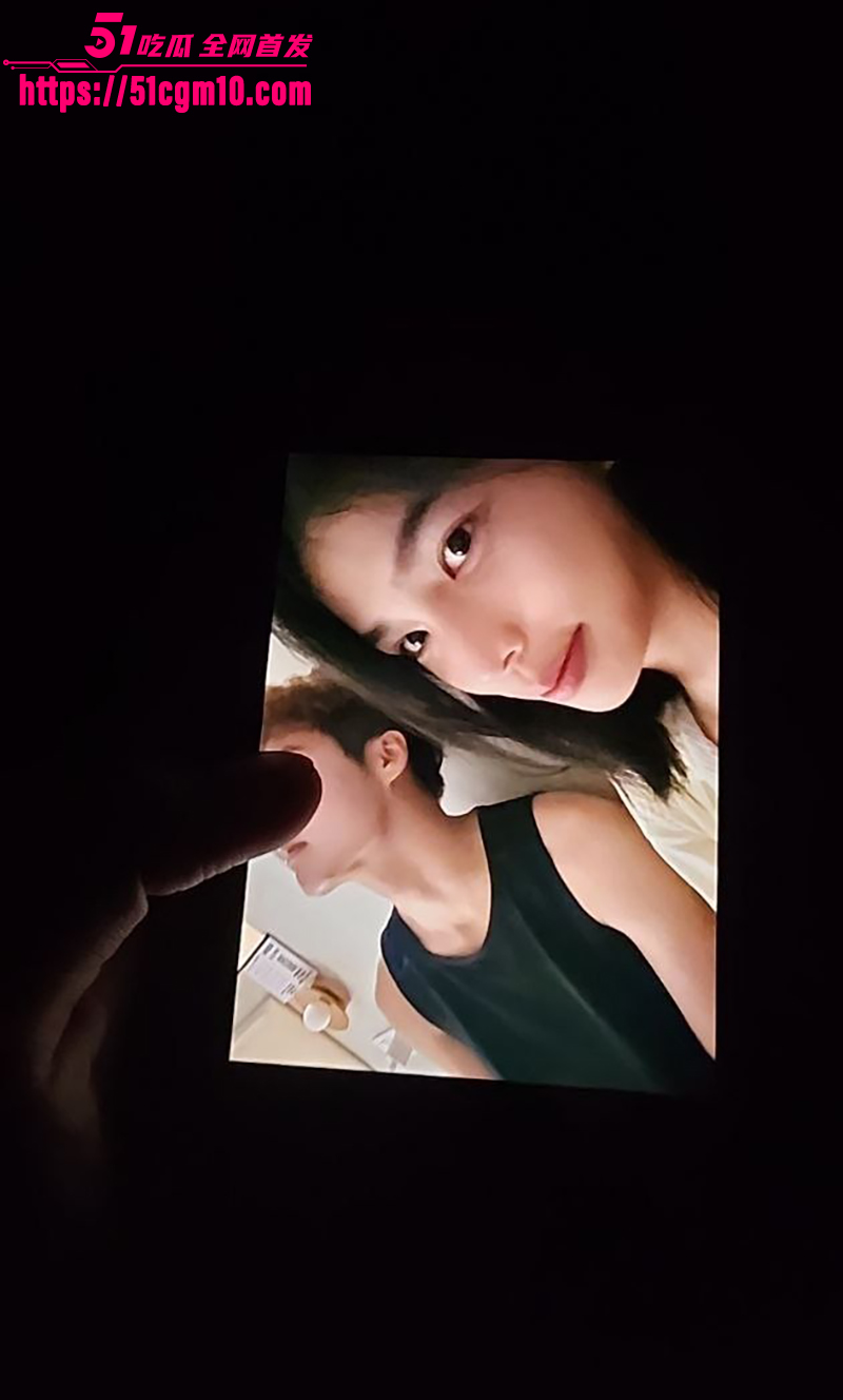 短发清纯少女 性爱视频遭男友报复泄露！ 3
