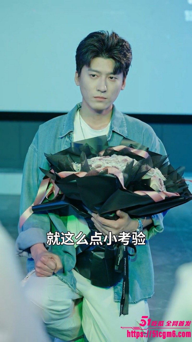 重生短剧《我只是不谈恋爱谁说我没女人》婚礼被背叛身亡后归来 股票金手指开挂 收服美女下属 事业爱情双丰收！