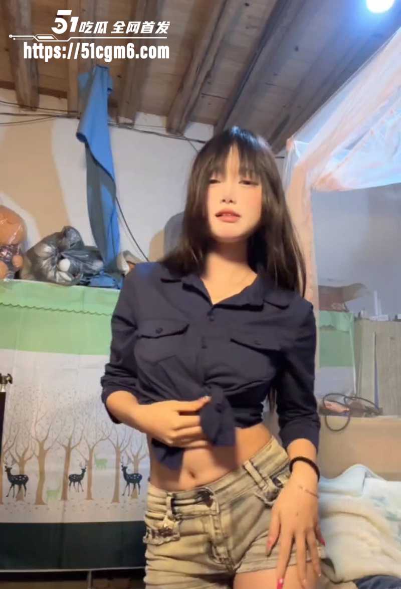 玉女网红清纯妮妮私定福利流出 5 拷贝