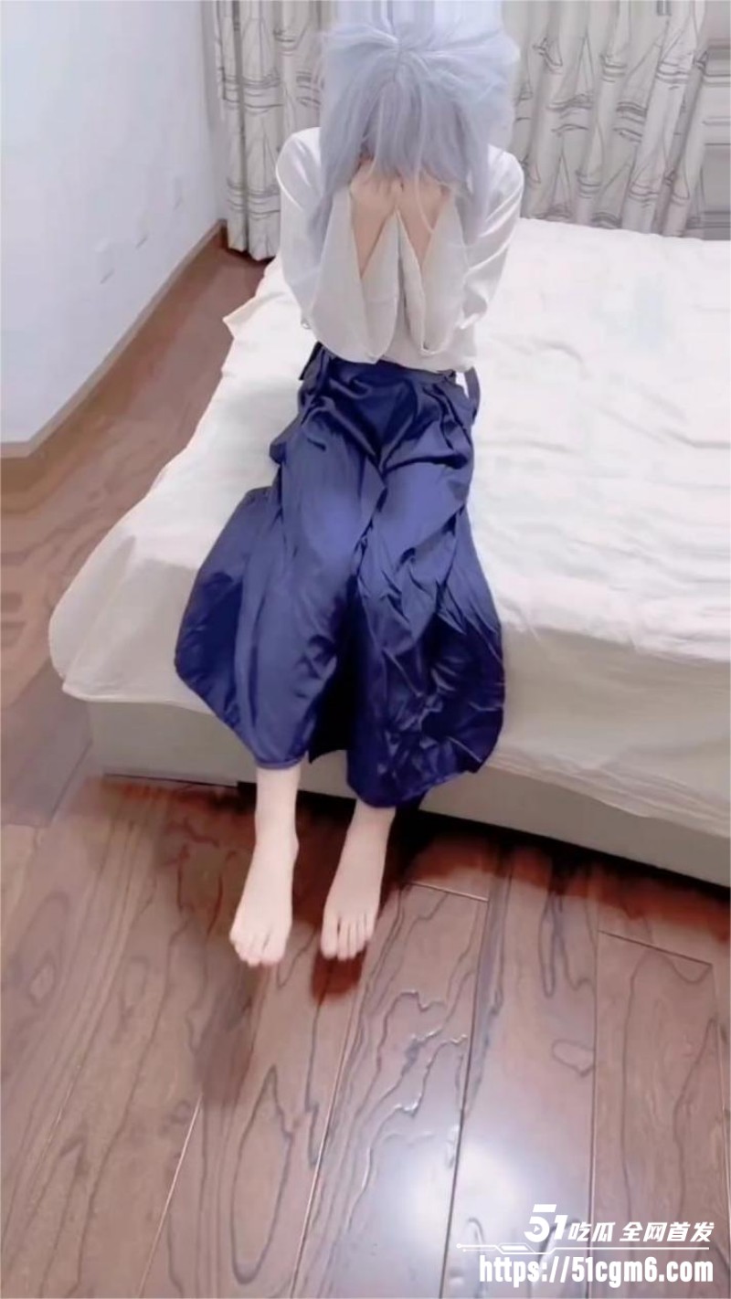 萝莉网黄 柔柔呱 神里绫华制服性爱私拍 白嫩酮体展露美乳粉穴勾人心扉 主动骑乘肉棒肥臀扭动高潮不止