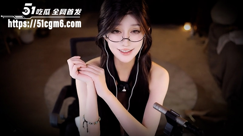 虎牙顶级ASMR博主 张爱玲 女仆咖啡厅VIP服务 清纯御姐变骚浪母狗 耳边娇喘舔耳揉奶挑逗 反差感拉满