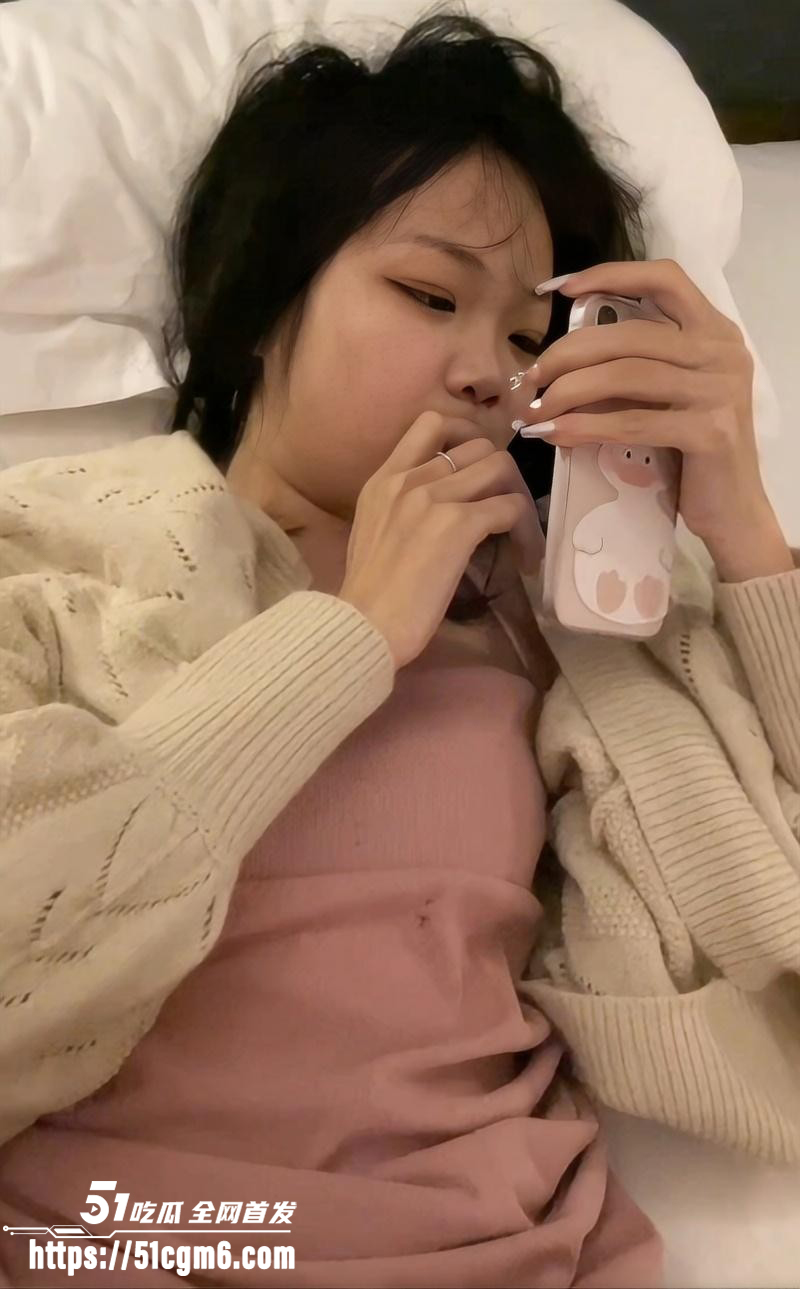 每日大赛边打电话边做爱大赛04