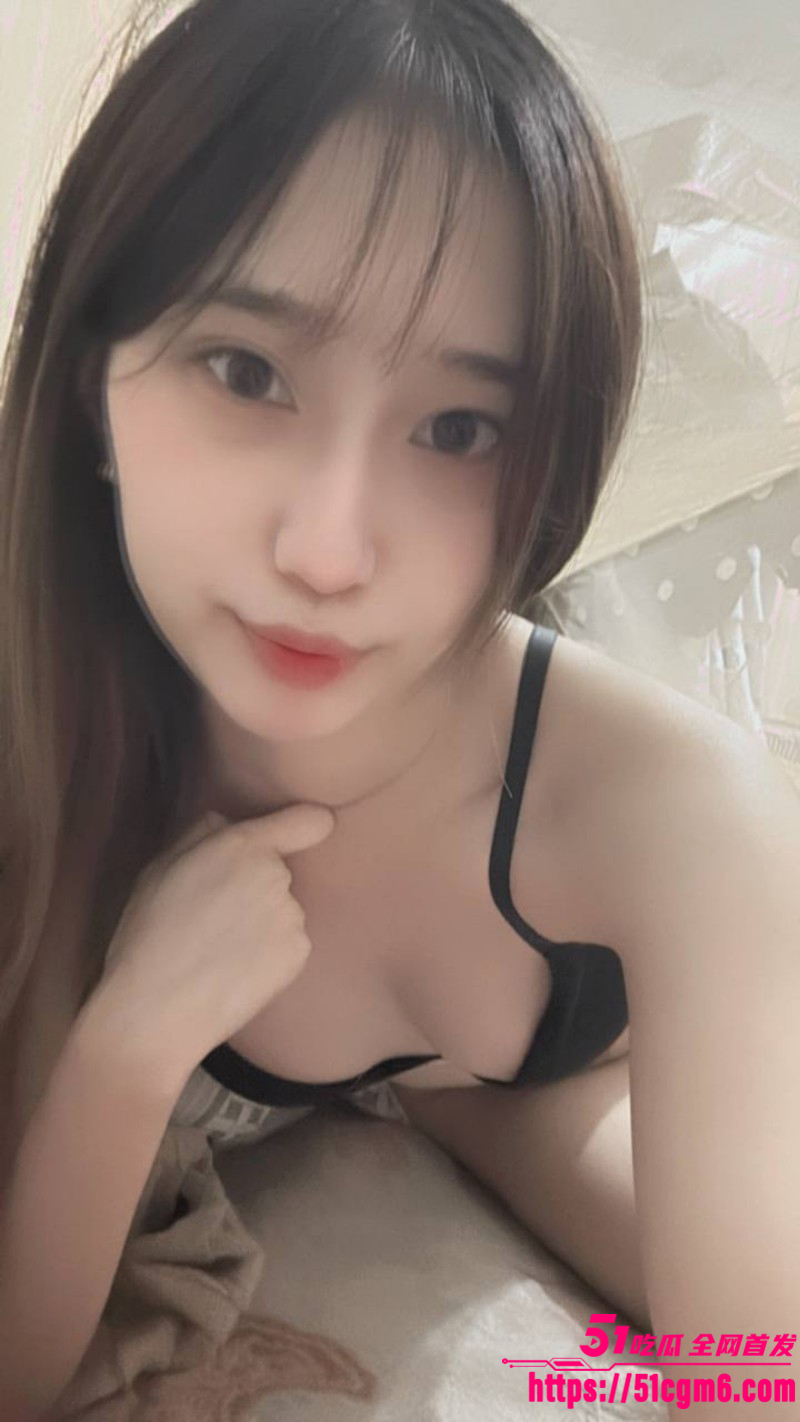 小红书金发御姐3P性爱视频03