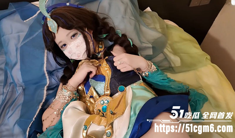 王者荣耀COS天花板 嫩小兔 化身朵莉亚 白丝足交销魂侍奉 最后被白浆灌满粉嫩骚穴！