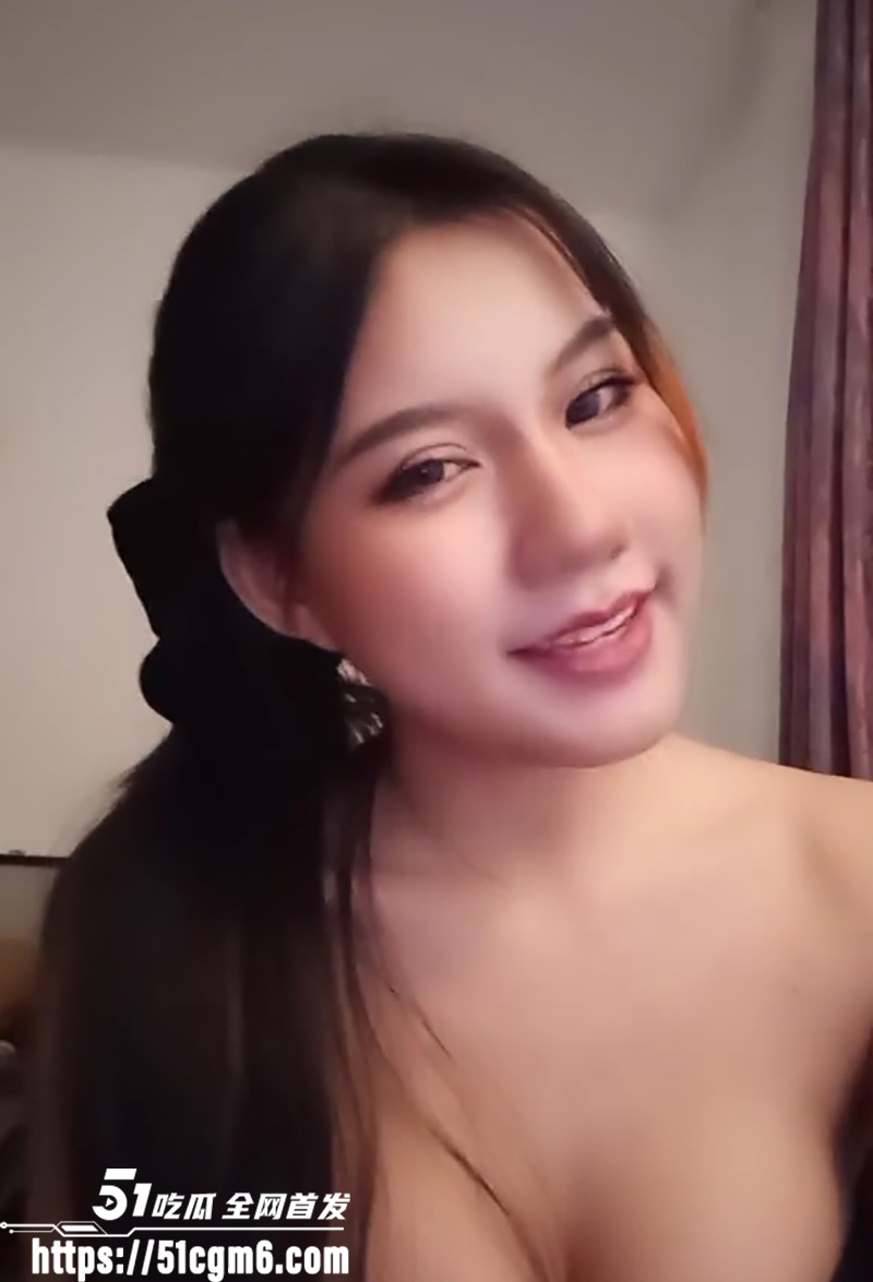 越南爆乳人气博主ppsuwanOF订阅福利合集流出3拷贝