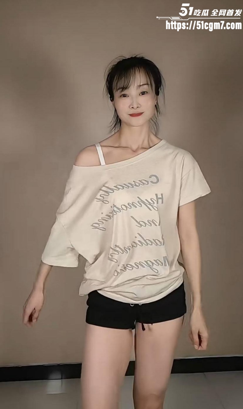 快手网红 兔子队长 自慰福利合集  4