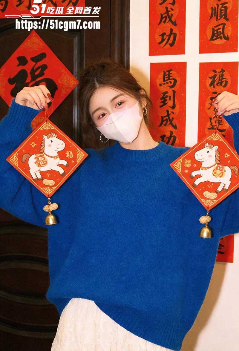 爆奶网黄美女 TT 真实性爱VLOG 第二弹 纯爱初恋女孩用嫩穴美乳 帮24岁男粉重温校园初夜！