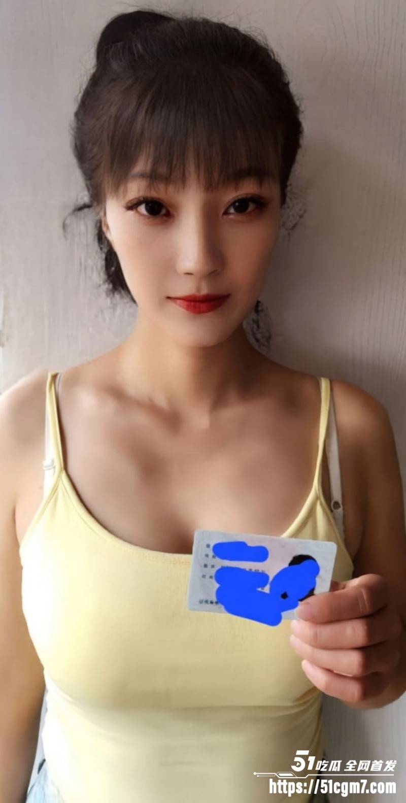 湖南顶级人妻 王瑶 借钱裸贷曝光 手举身份证全裸自慰发骚 酒店打桩狂操粉嫩骚穴只为提额度！