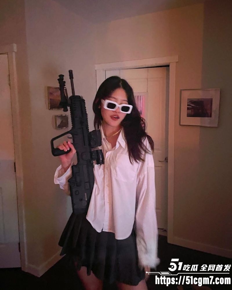 极品留学生吴梦予三P视频曝光 5