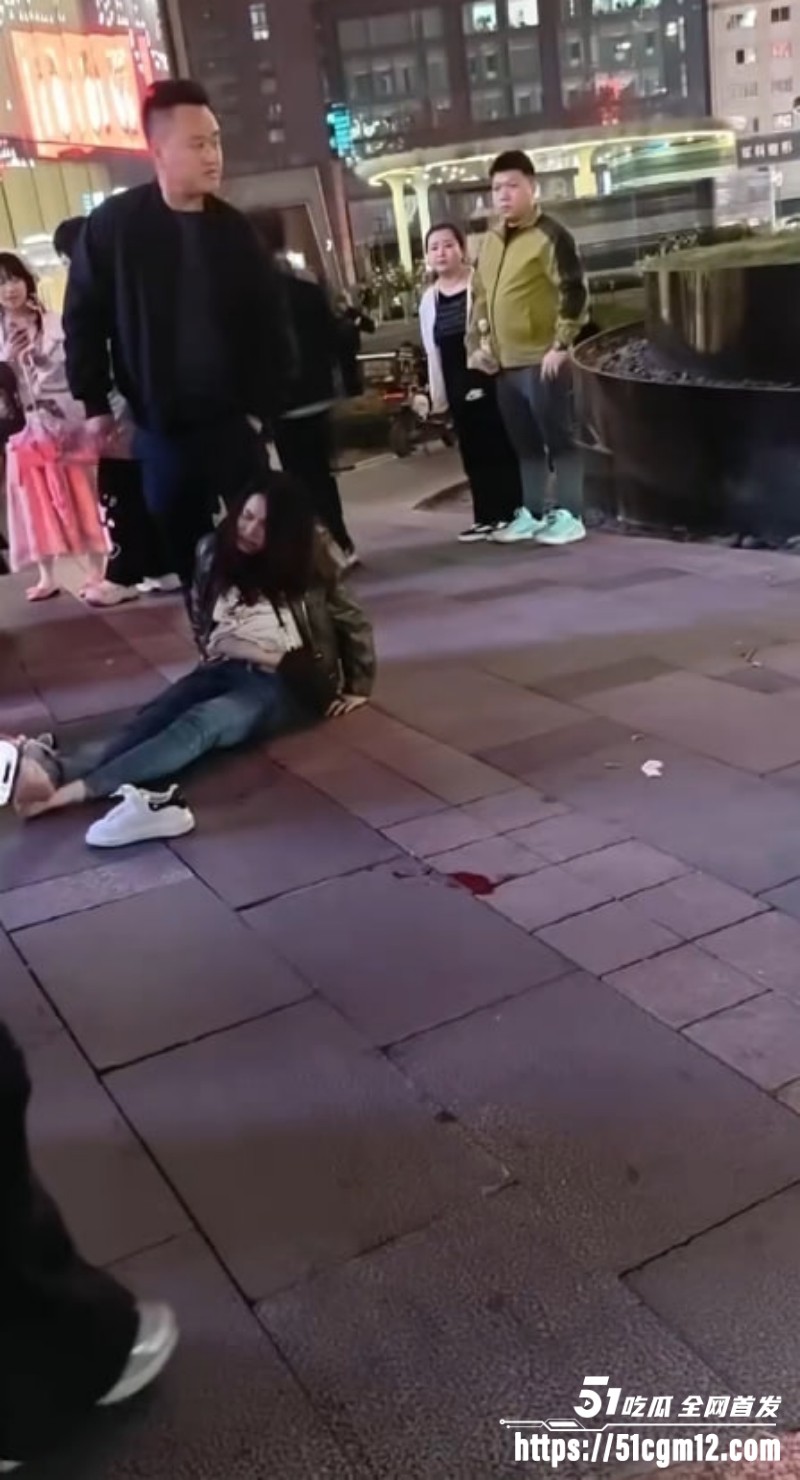 重庆两江新区观音桥发生重大车祸事件 6