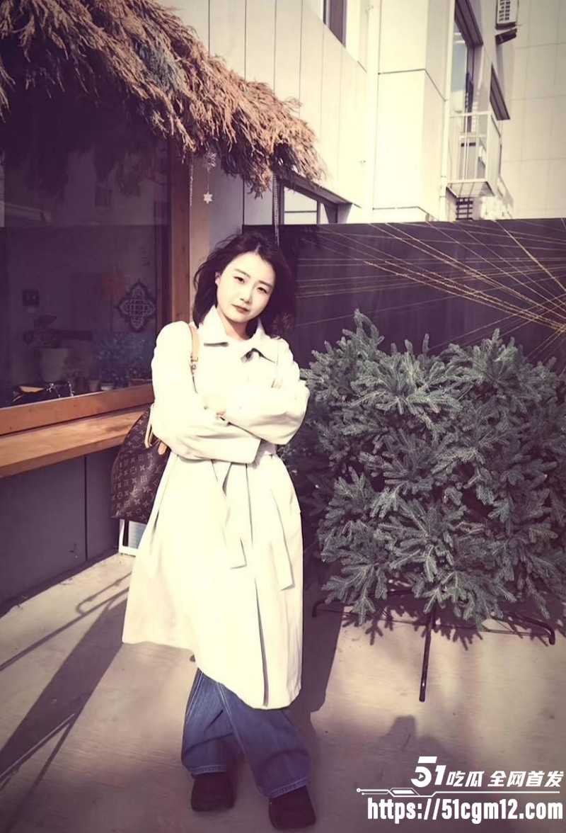 王泽宇脚踏多船出轨被女友PPT曝光02