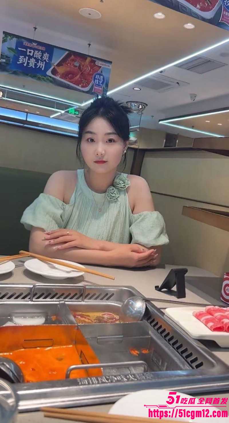 王泽宇脚踏多船出轨被女友PPT曝光010